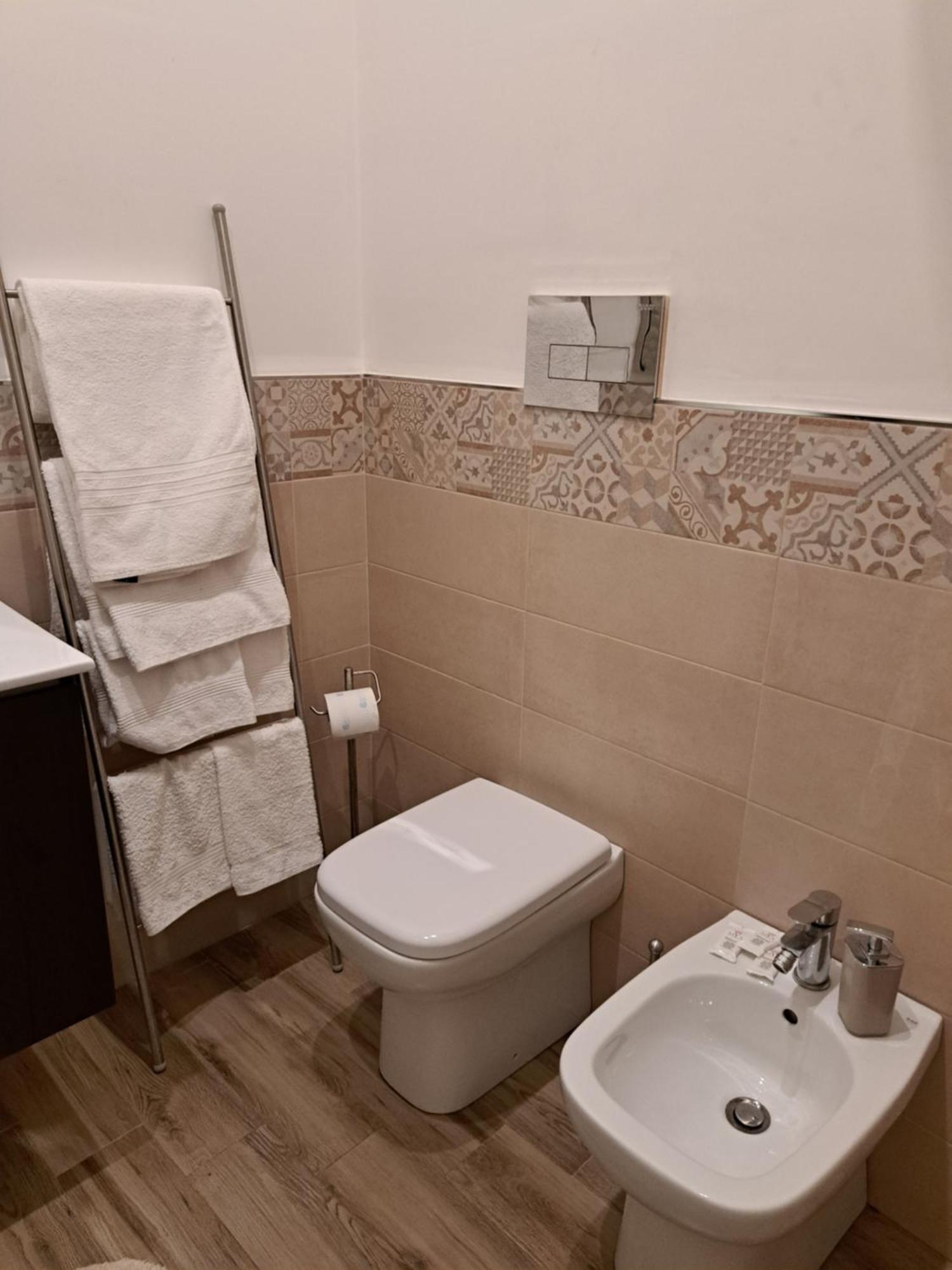 Immacolatella Guest House パレルモ エクステリア 写真